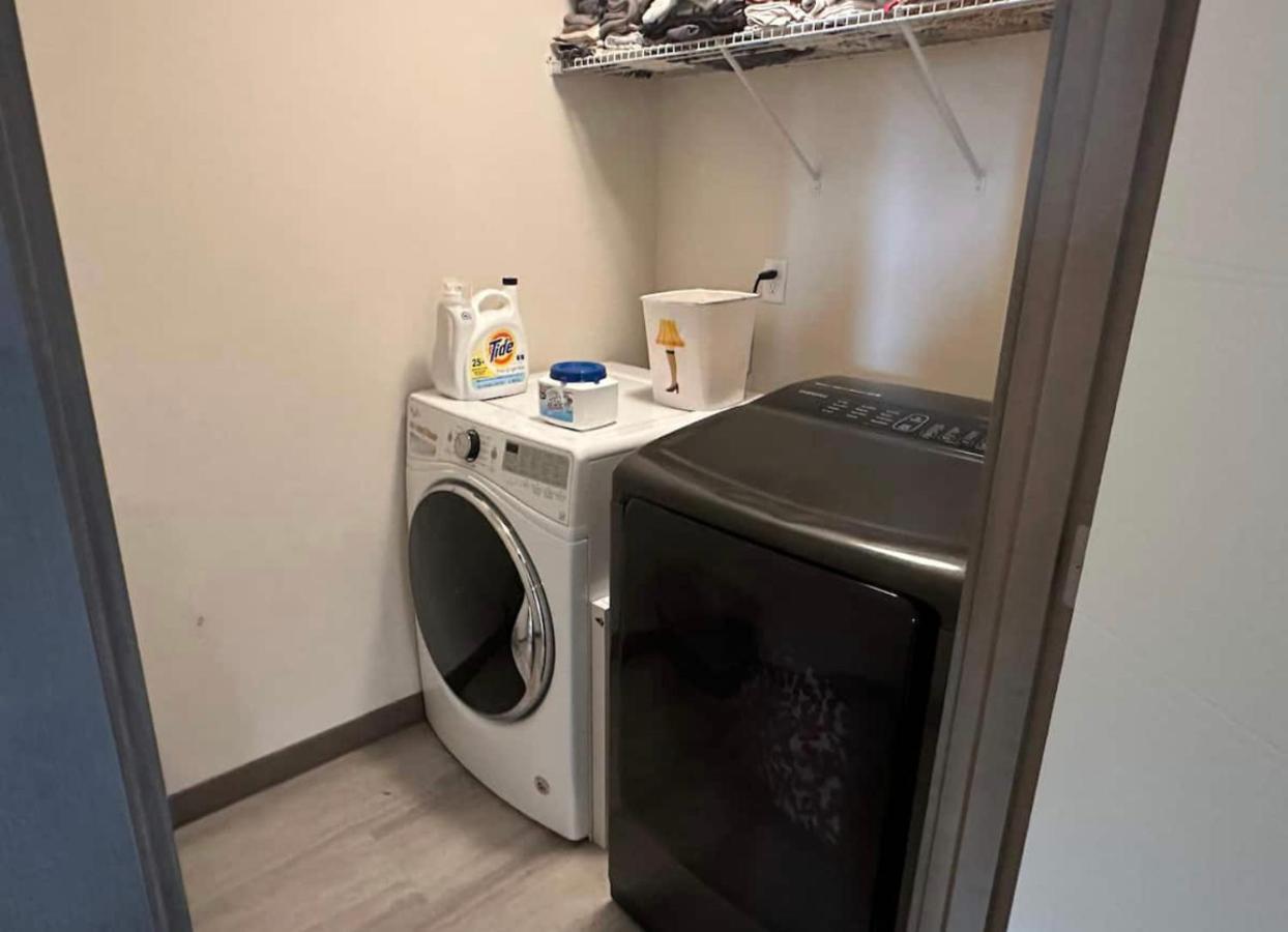 Central Tacoma Homestay With Breakfast Included -Private Room- מראה חיצוני תמונה