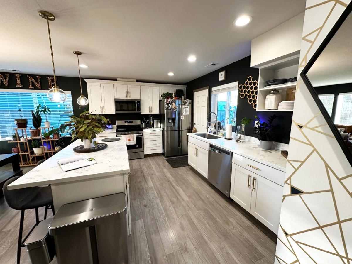 Central Tacoma Homestay With Breakfast Included -Private Room- מראה חיצוני תמונה