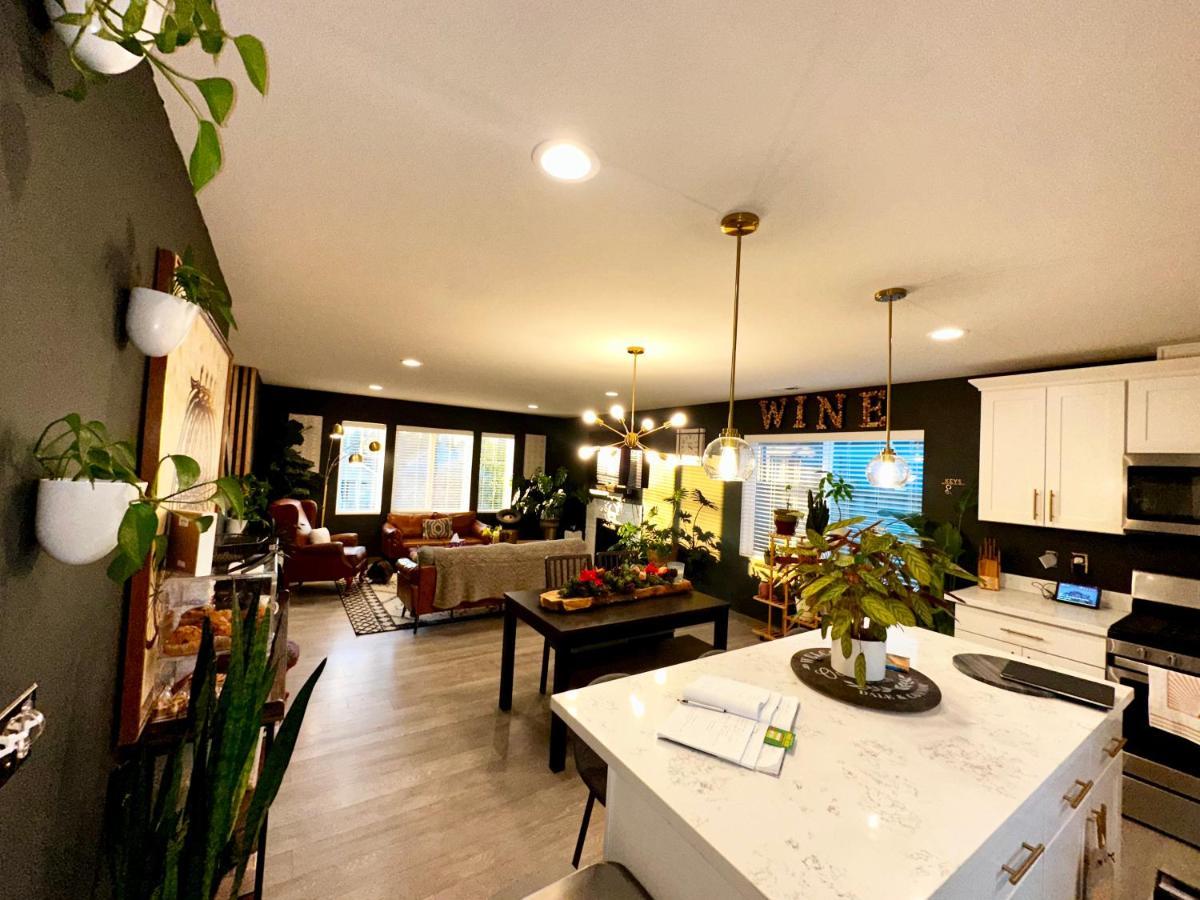 Central Tacoma Homestay With Breakfast Included -Private Room- מראה חיצוני תמונה